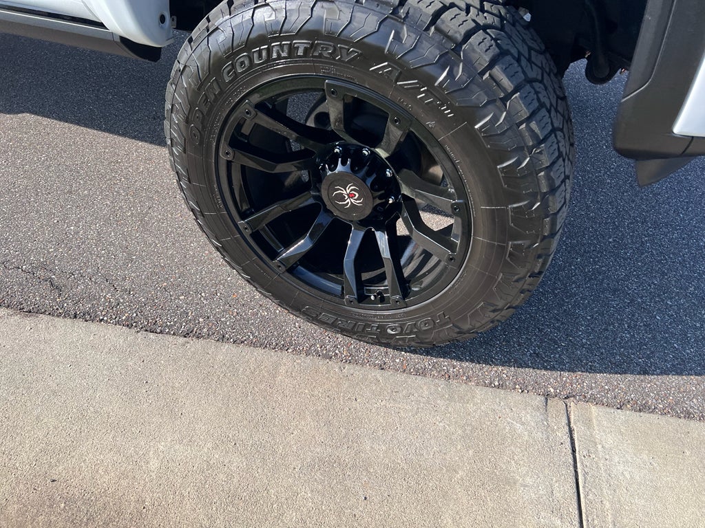 2025 GMC Sierra 4WD Crew Cab Standard Bed AT4