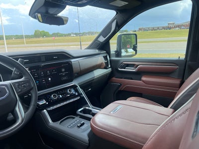 2025 GMC Sierra 4WD Crew Cab Standard Bed Denali Ultimate