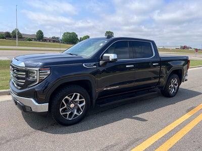2022 GMC Sierra 4WD Crew Cab Short Box SLT