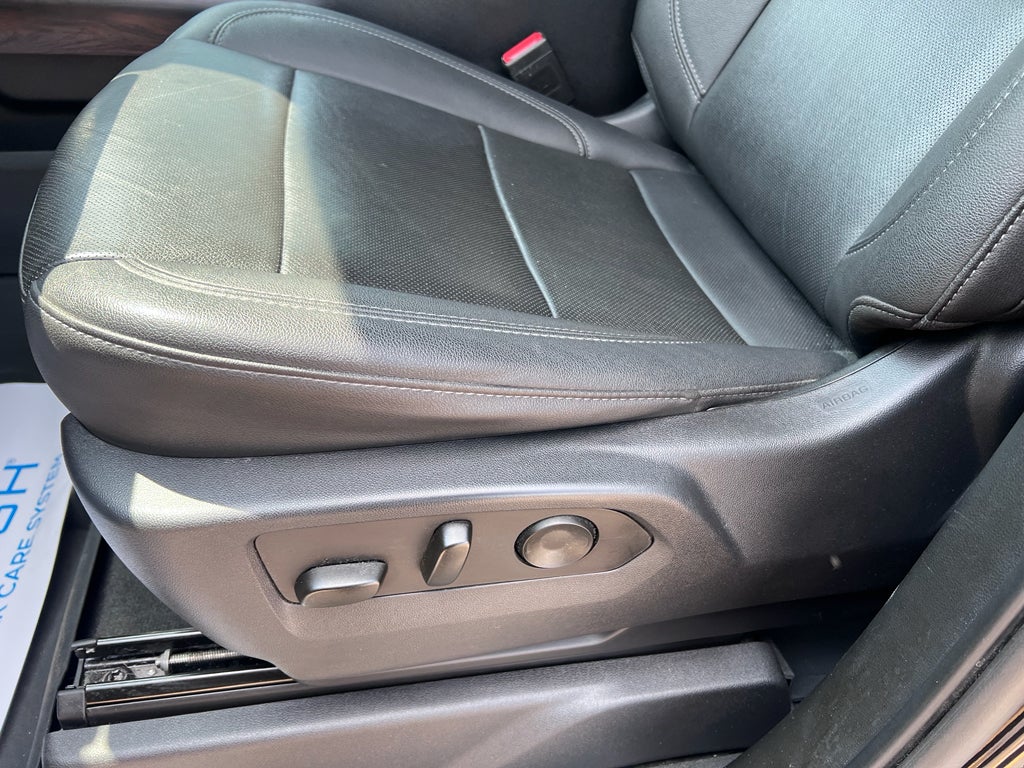 2022 GMC Sierra 4WD Crew Cab Short Box SLT