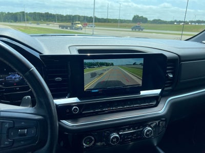 2022 GMC Sierra 4WD Crew Cab Short Box SLT