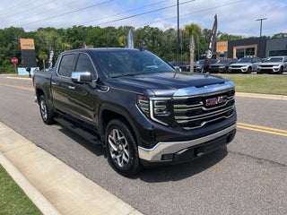 2022 GMC Sierra 4WD Crew Cab Short Box SLT
