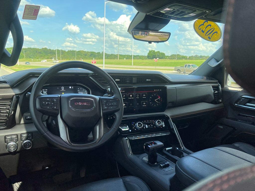 2023 GMC Sierra AT4