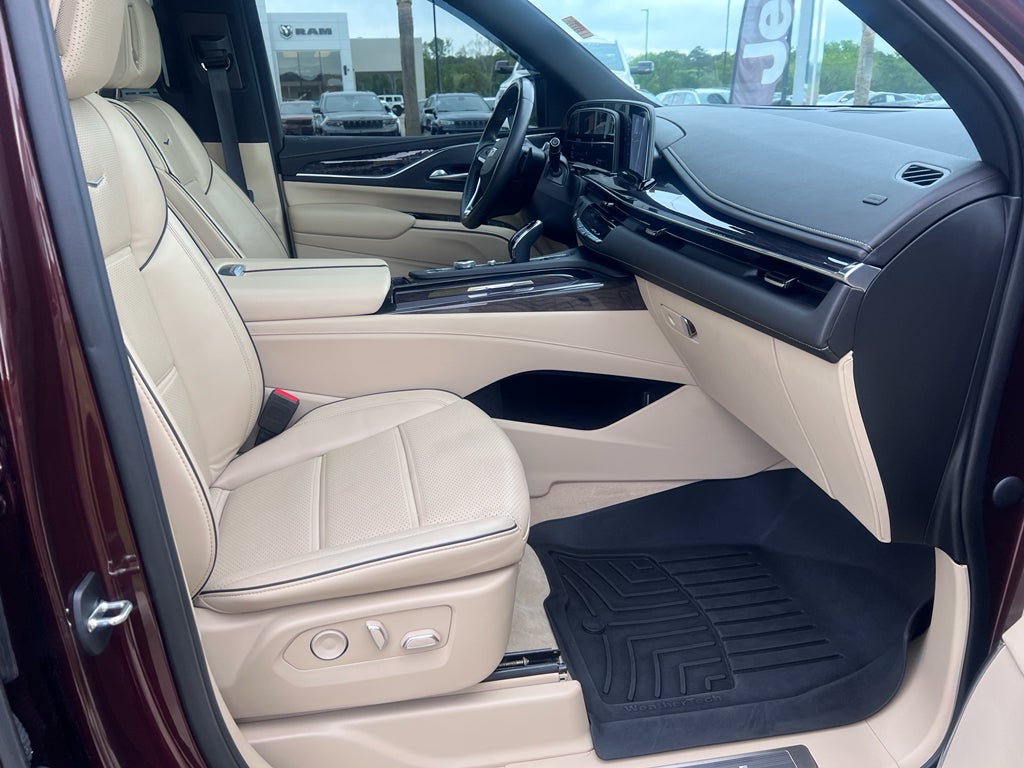 2023 Cadillac Escalade 4WD Premium Luxury