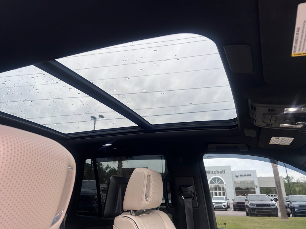 2023 Cadillac Escalade 4WD Premium Luxury