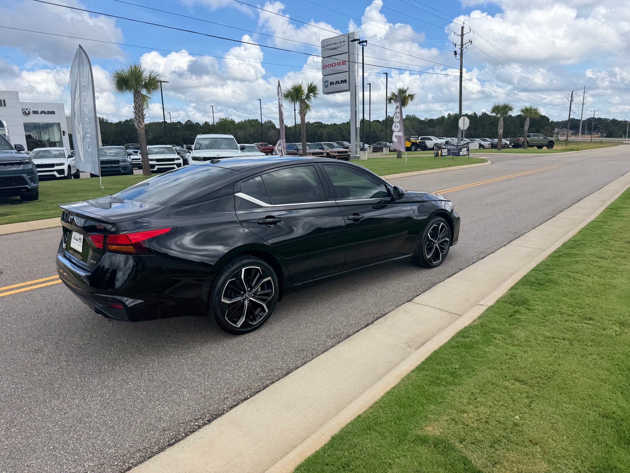 2023 Nissan Altima SR Intelligent AWD