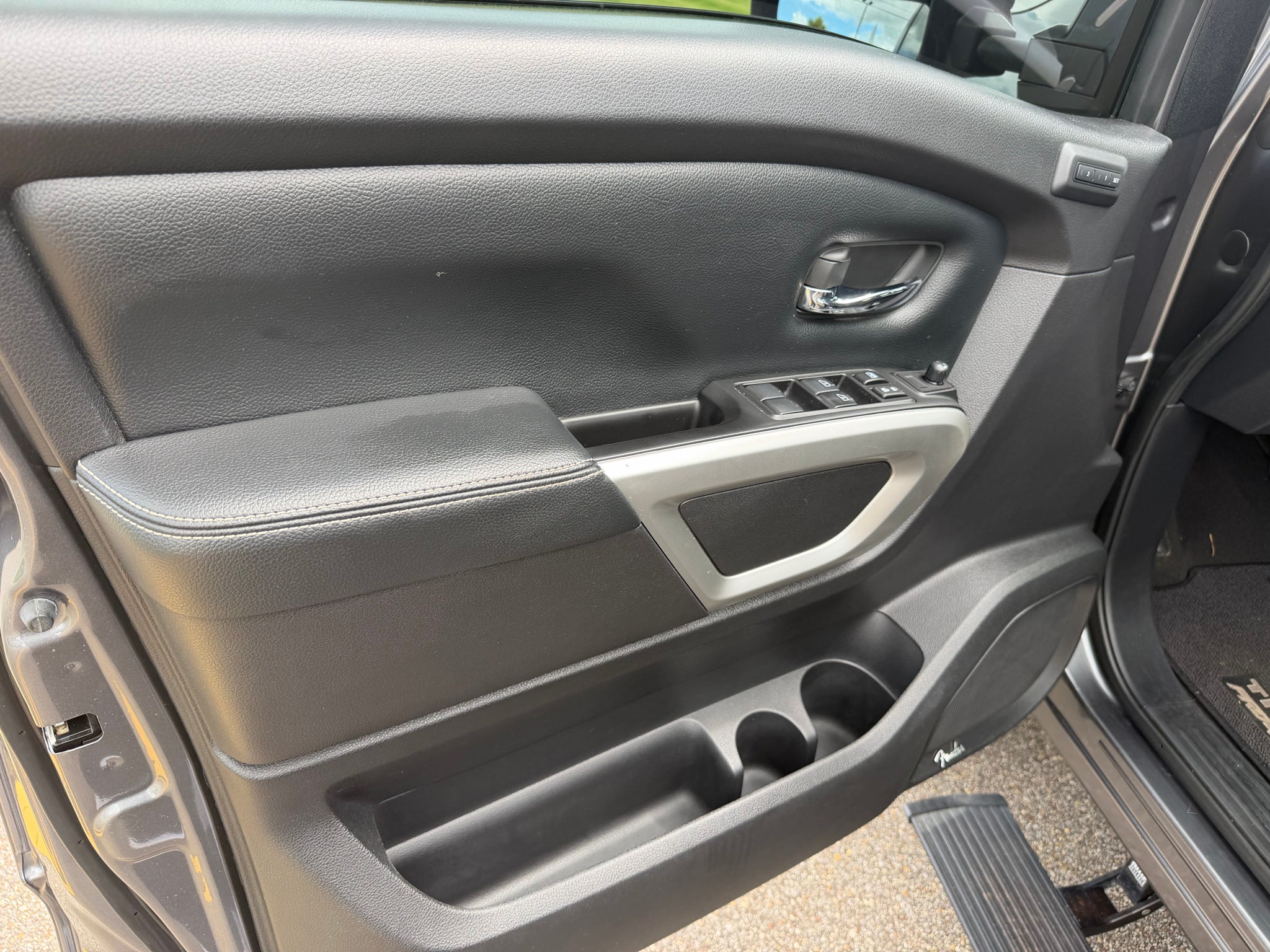 2019 Nissan Titan PRO-4X