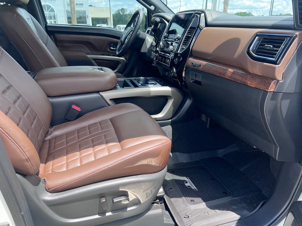 2024 Nissan Titan Crew Cab Platinum Reserve 4x4