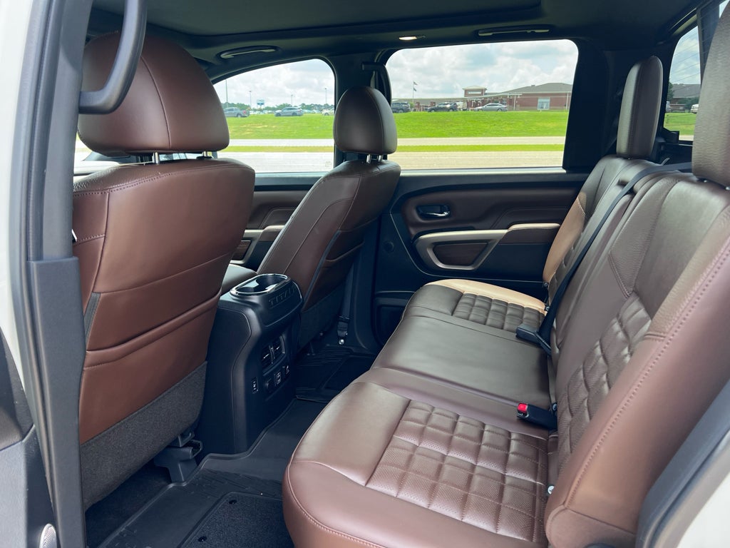 2024 Nissan Titan Crew Cab Platinum Reserve 4x4
