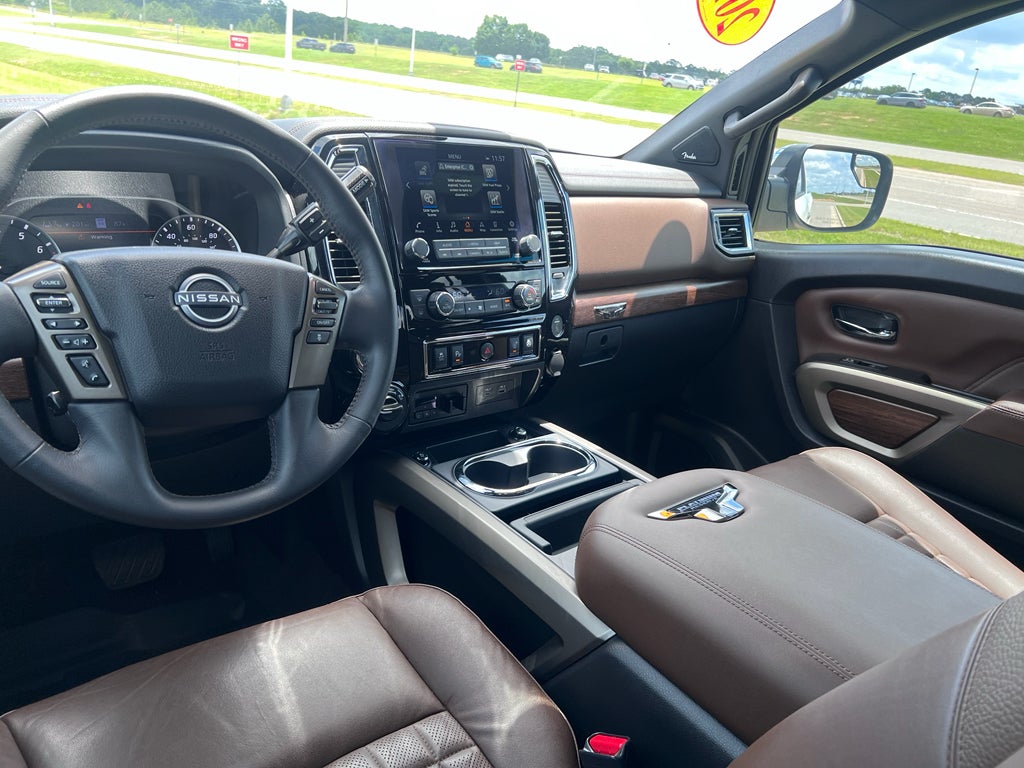 2024 Nissan Titan Crew Cab Platinum Reserve 4x4