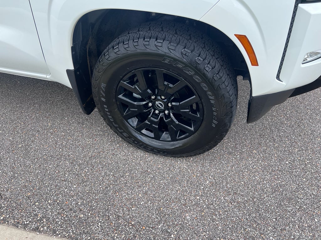 2023 Nissan Frontier Crew Cab SV 4x2