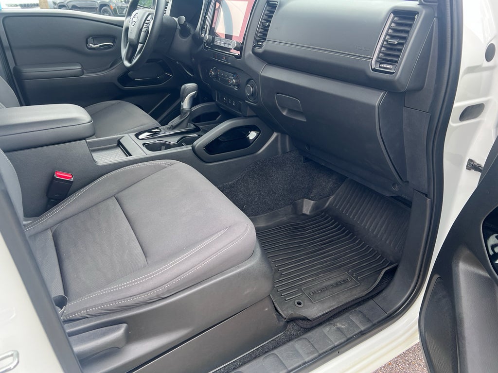 2023 Nissan Frontier Crew Cab SV 4x2