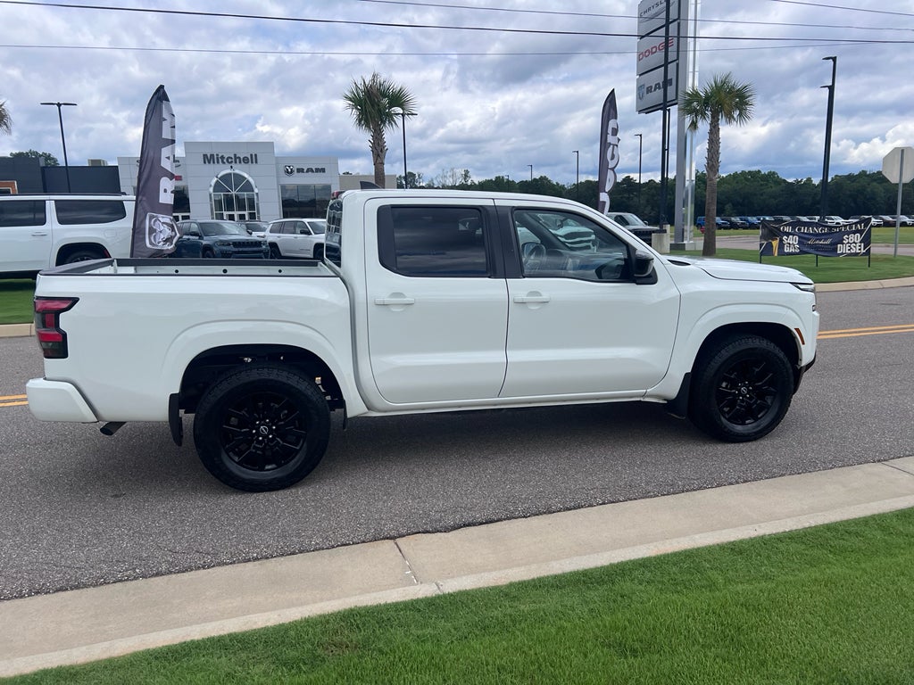 2023 Nissan Frontier Crew Cab SV 4x2