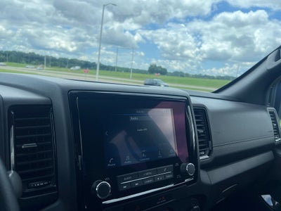 2023 Nissan Frontier Crew Cab SV 4x2