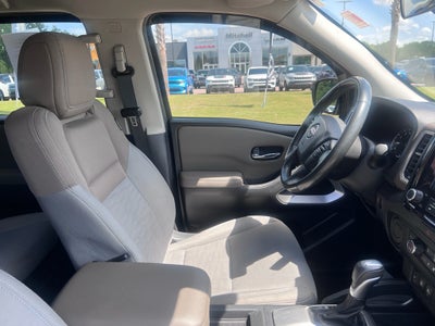 2022 Nissan Frontier SV