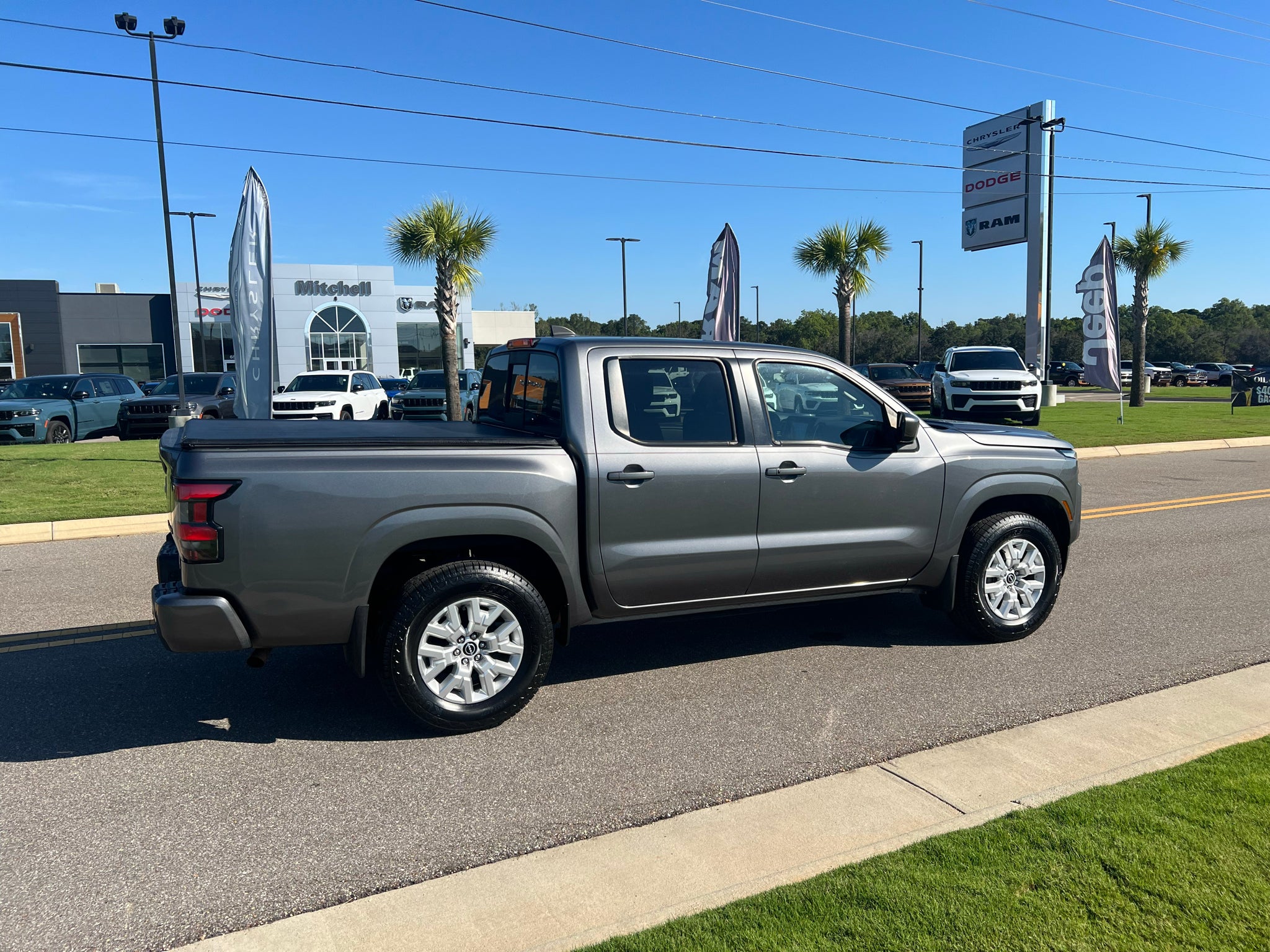 2022 Nissan Frontier Crew Cab SV 4x4