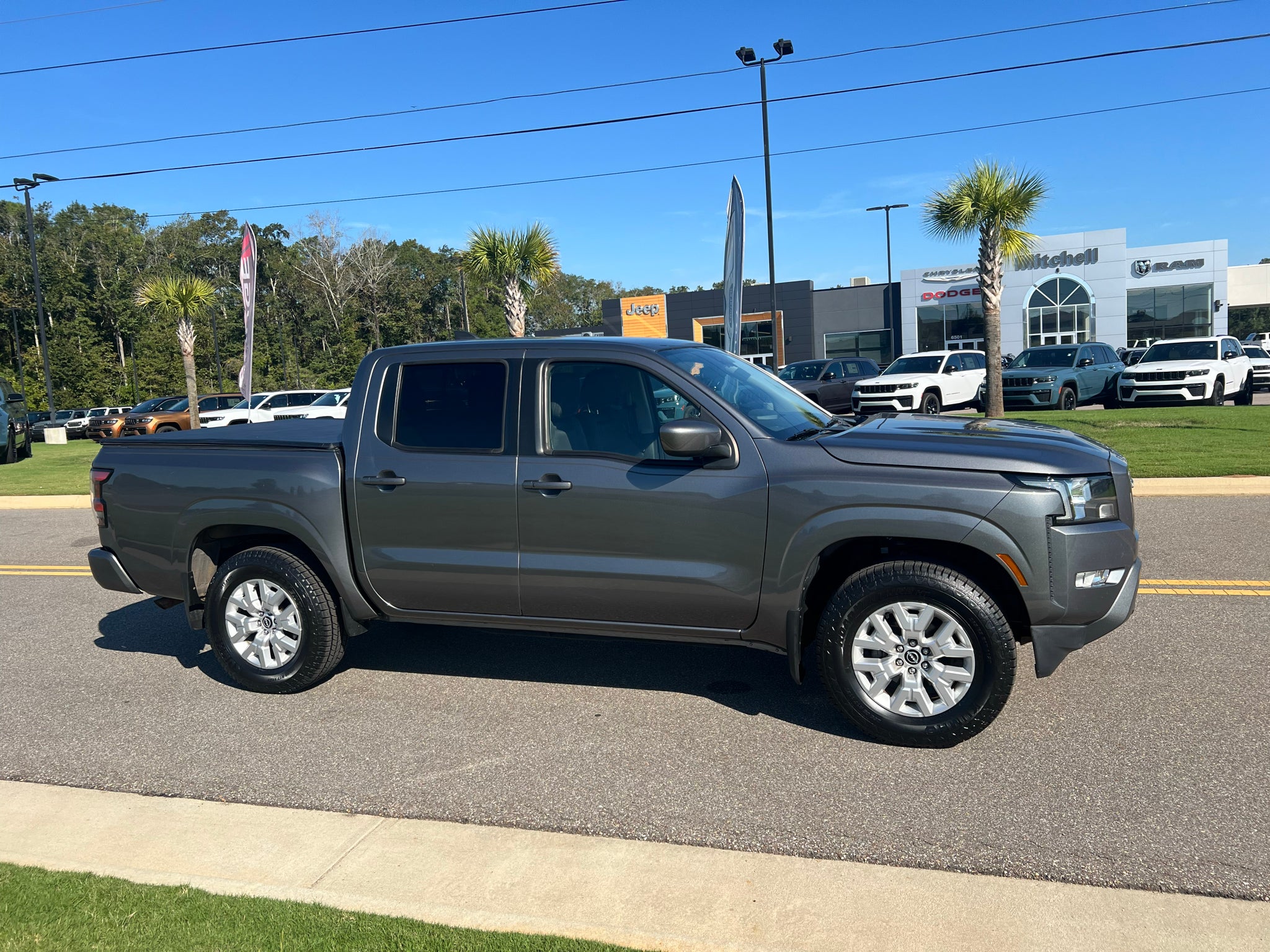 2022 Nissan Frontier Crew Cab SV 4x4