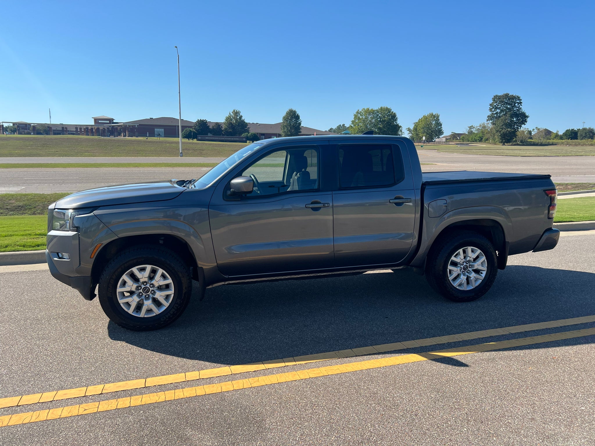 2022 Nissan Frontier Crew Cab SV 4x4
