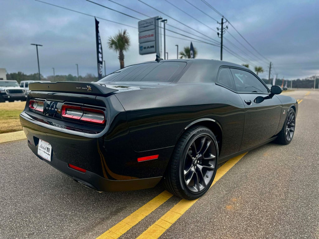 2022 Dodge Challenger R/T Scat Pack