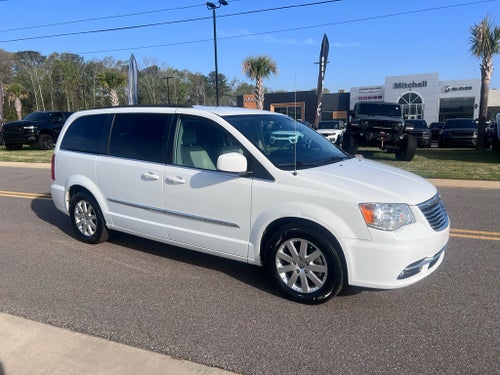 2015 Chrysler Town & Country Touring