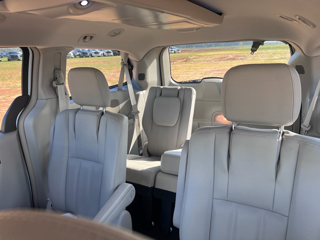 2015 Chrysler Town & Country Touring