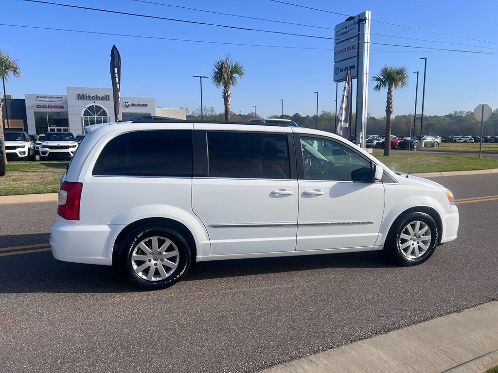 2015 Chrysler Town & Country Touring