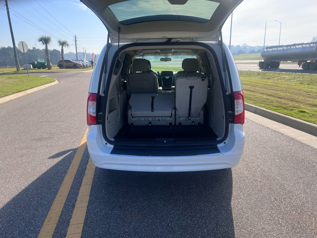 2015 Chrysler Town & Country Touring