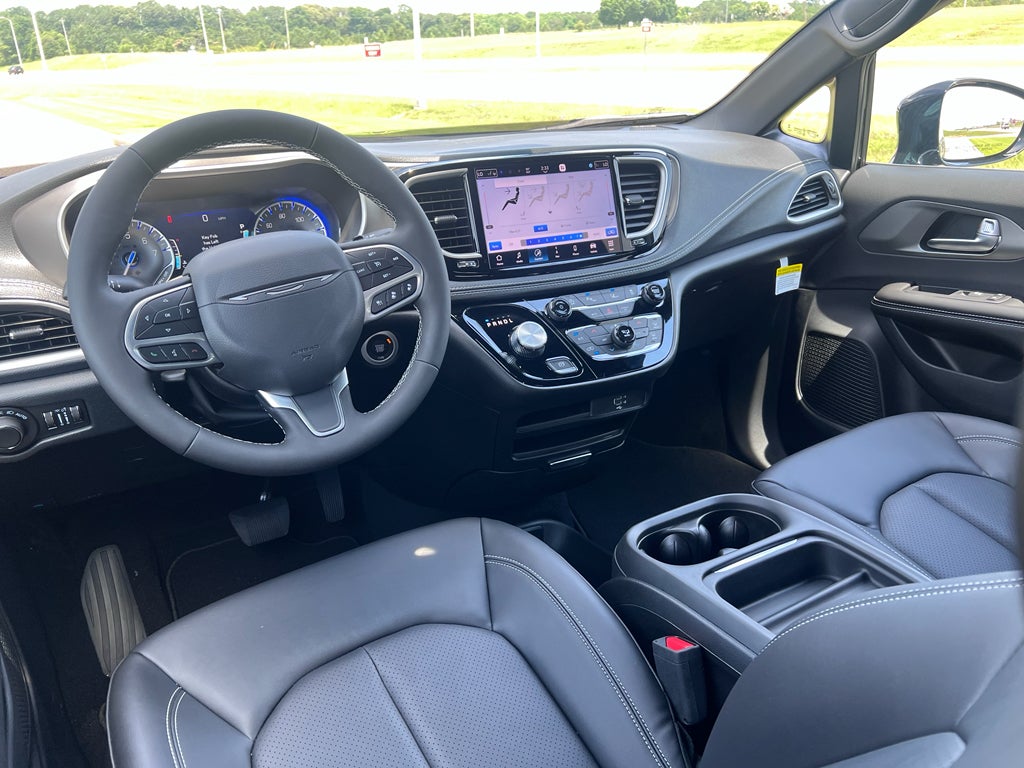 2027 Chrysler Pacifica PACIFICA SELECT