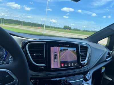 2027 Chrysler Pacifica PACIFICA SELECT