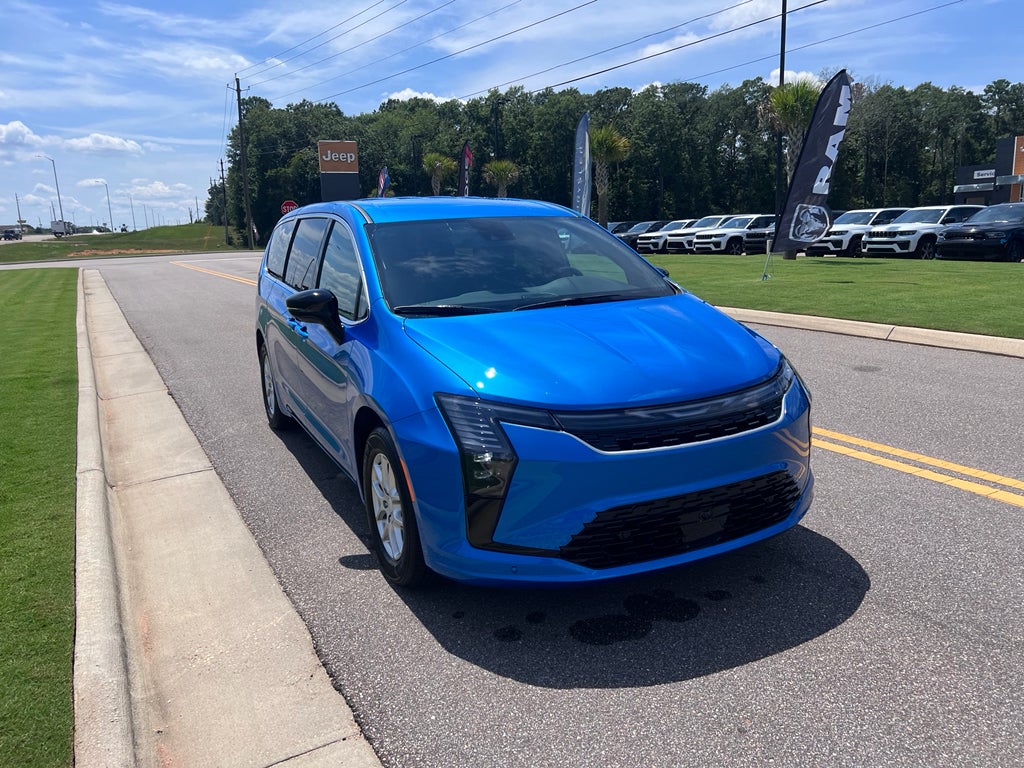 2027 Chrysler Pacifica PACIFICA SELECT