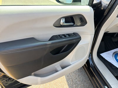 2023 Chrysler Pacifica Touring L AWD