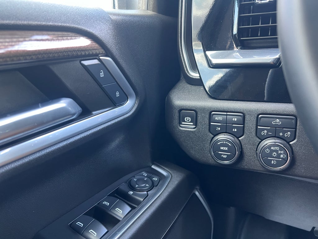 2024 Chevrolet Silverado RST