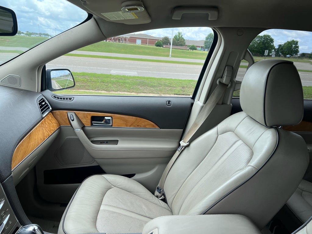 2013 Lincoln MKX Base