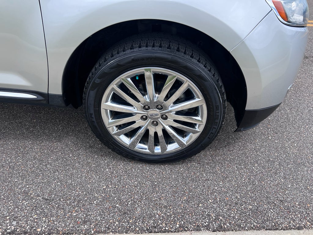 2013 Lincoln MKX Base