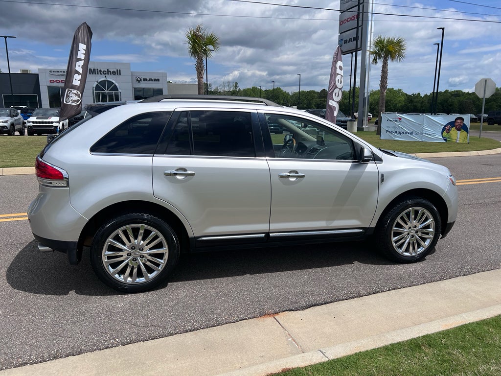 2013 Lincoln MKX Base