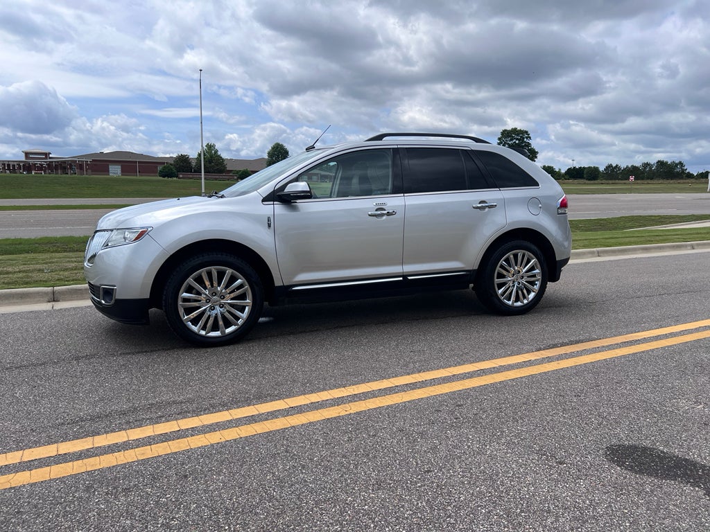 2013 Lincoln MKX Base