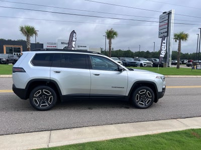 2026 Jeep Cherokee CHEROKEE LAREDO 4X4