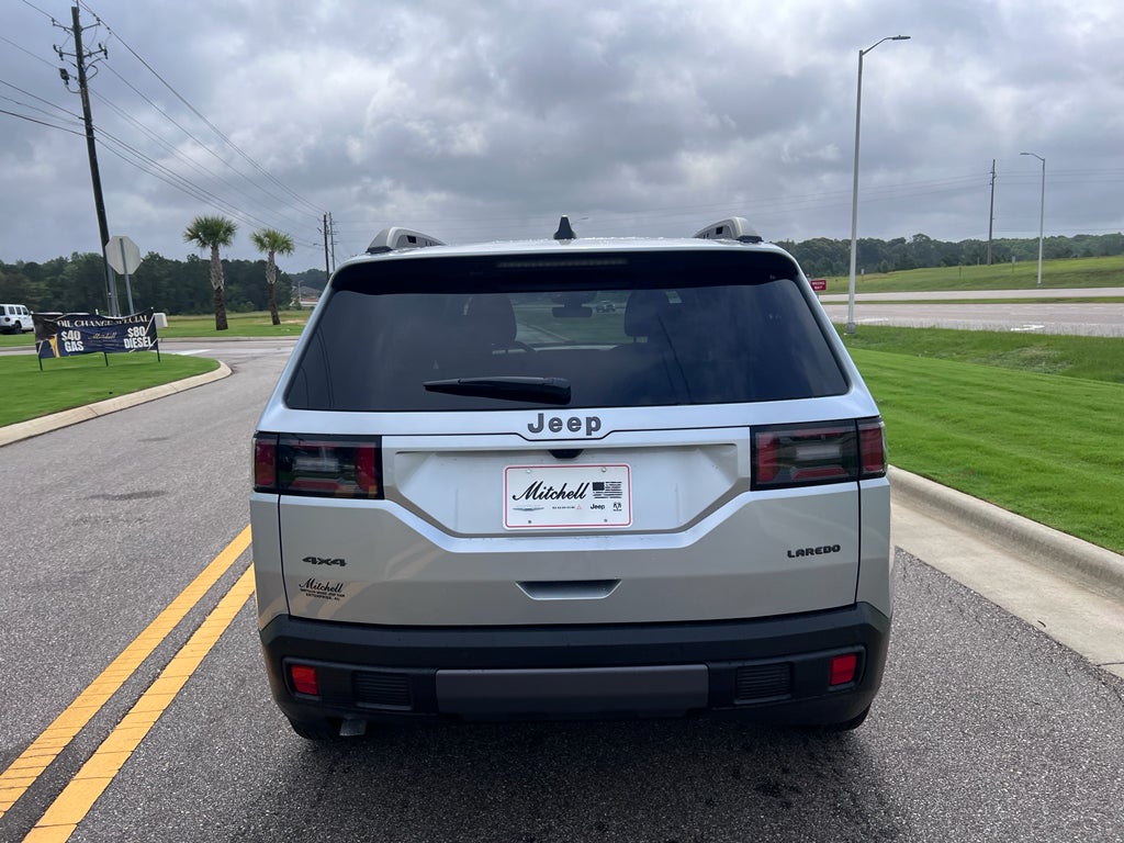 2026 Jeep Cherokee CHEROKEE LAREDO 4X4