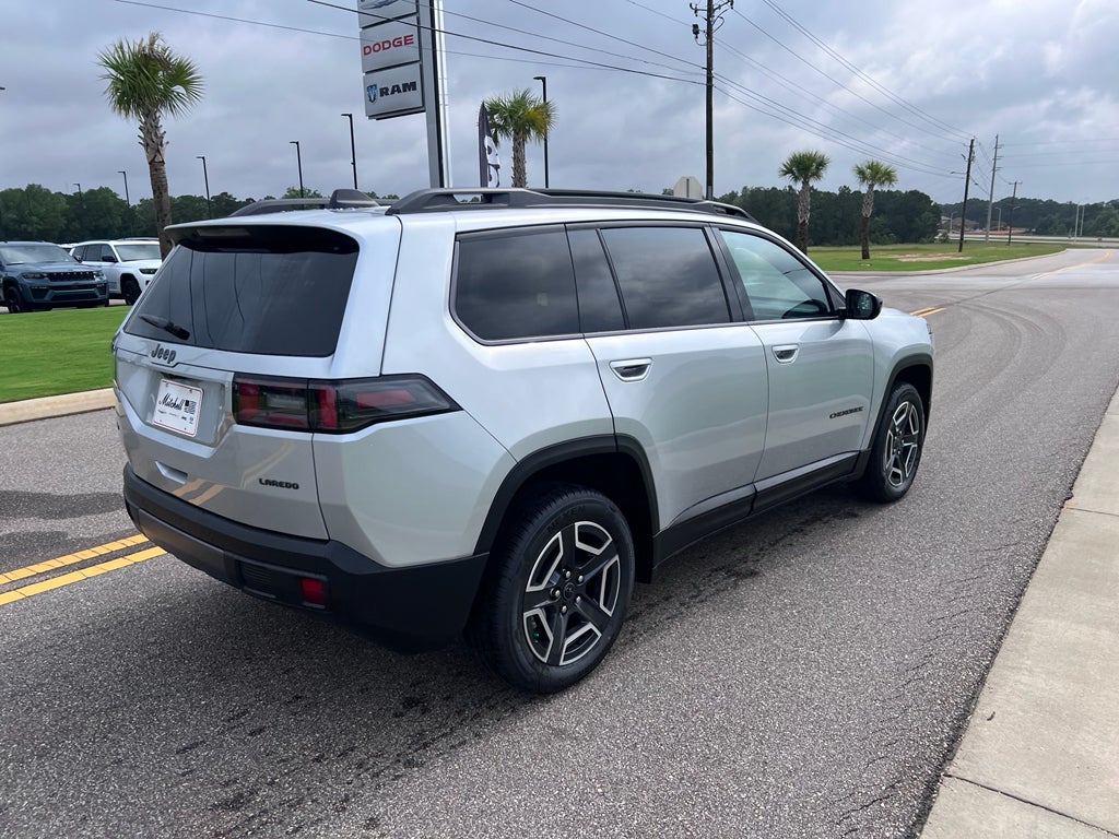 2026 Jeep Cherokee CHEROKEE LAREDO 4X4