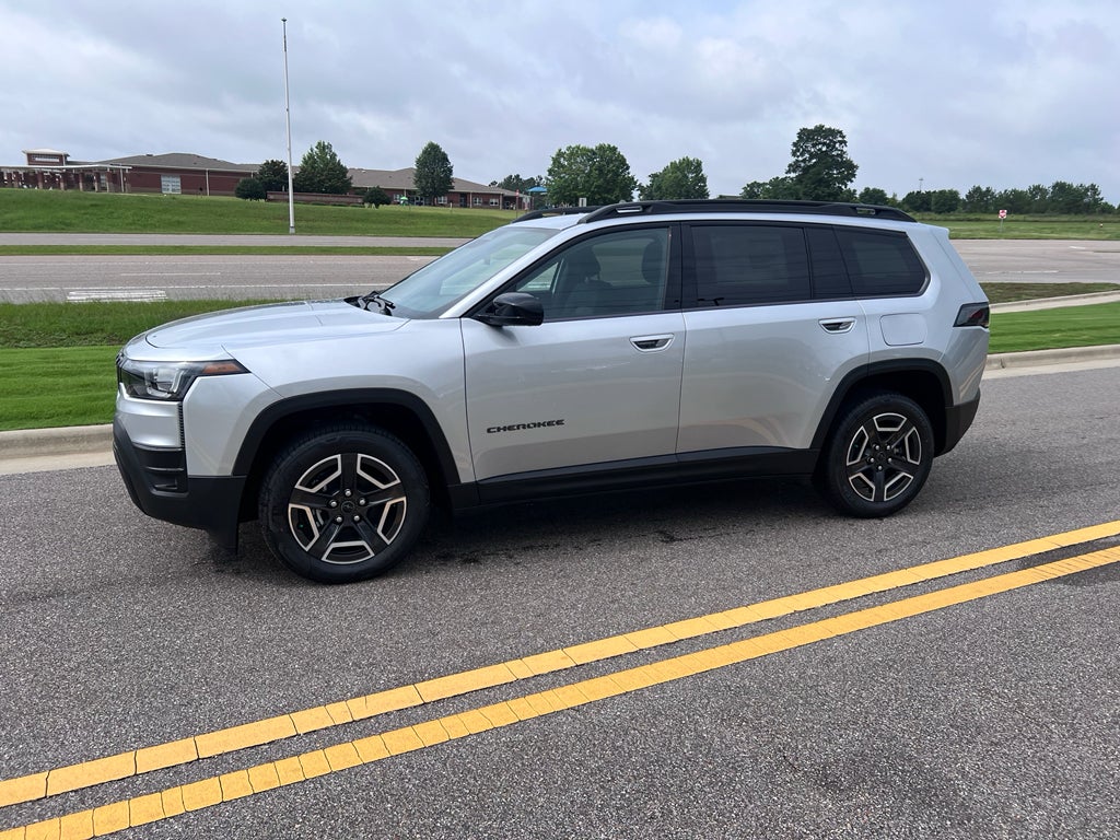2026 Jeep Cherokee CHEROKEE LAREDO 4X4