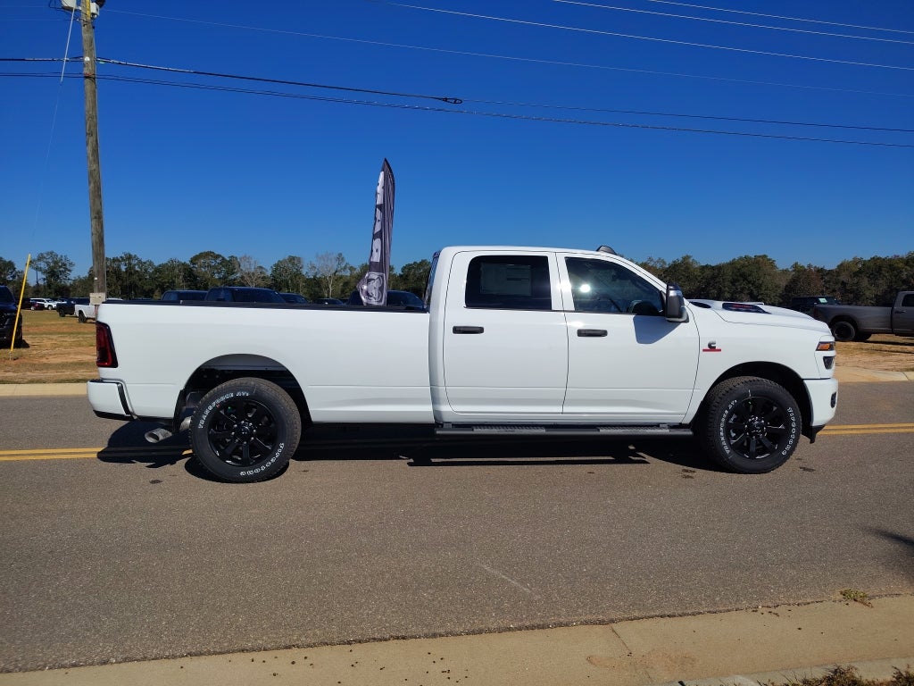 2026 RAM 2500 RAM 2500 BLACK EXPRESS CREW CAB 4X2 8' BOX