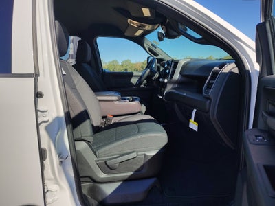 2026 RAM 2500 RAM 2500 BLACK EXPRESS CREW CAB 4X2 8' BOX