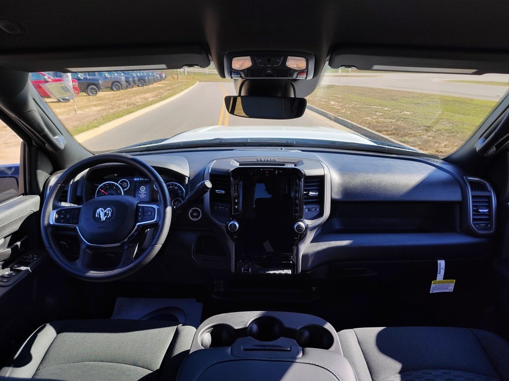 2026 RAM 2500 RAM 2500 BLACK EXPRESS CREW CAB 4X2 8' BOX