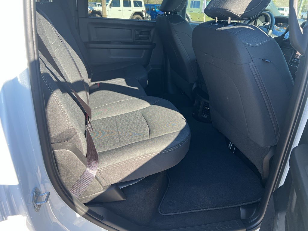 2026 RAM 2500 RAM 2500 BLACK EXPRESS CREW CAB 4X4 6'4' BOX