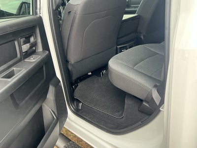 2026 RAM 2500 RAM 2500 BLACK EXPRESS CREW CAB 4X4 6'4' BOX