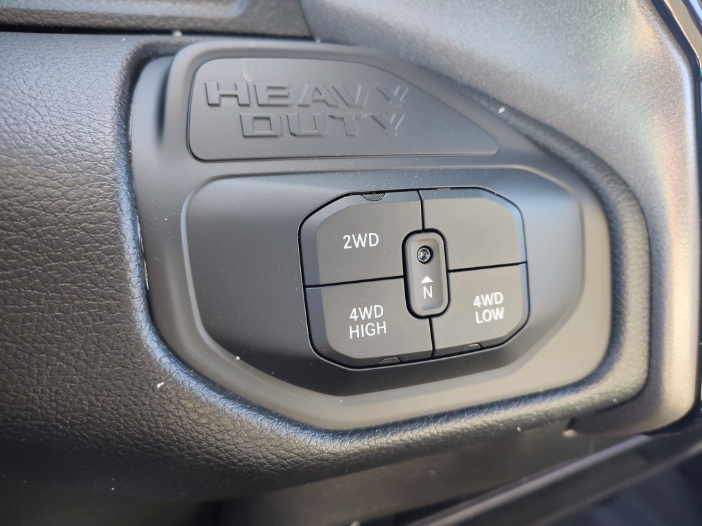 2026 RAM 2500 RAM 2500 TRADESMAN CREW CAB 4X4 6'4' BOX