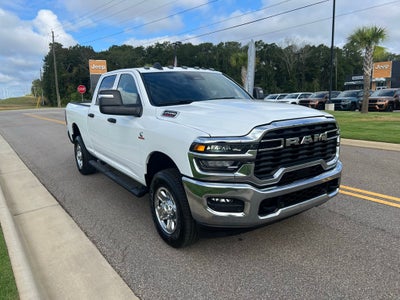 2025 RAM 2500 Tradesman Crew Cab 4x4 6'4' Box