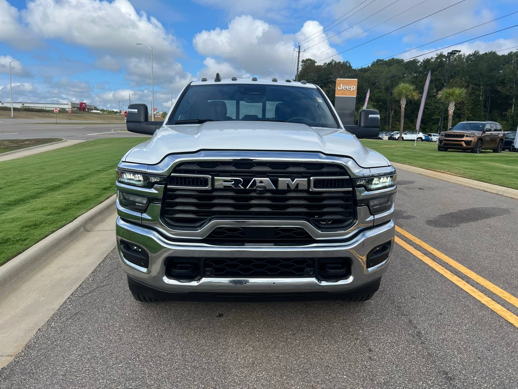 2025 RAM 2500 Tradesman Crew Cab 4x4 6'4' Box