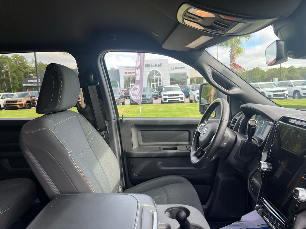2025 RAM 2500 Tradesman Crew Cab 4x4 6'4' Box