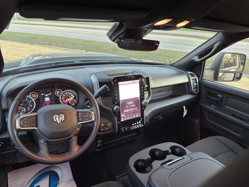 2026 RAM 2500 RAM 2500 BLACK EXPRESS CREW CAB 4X4 6'4' BOX